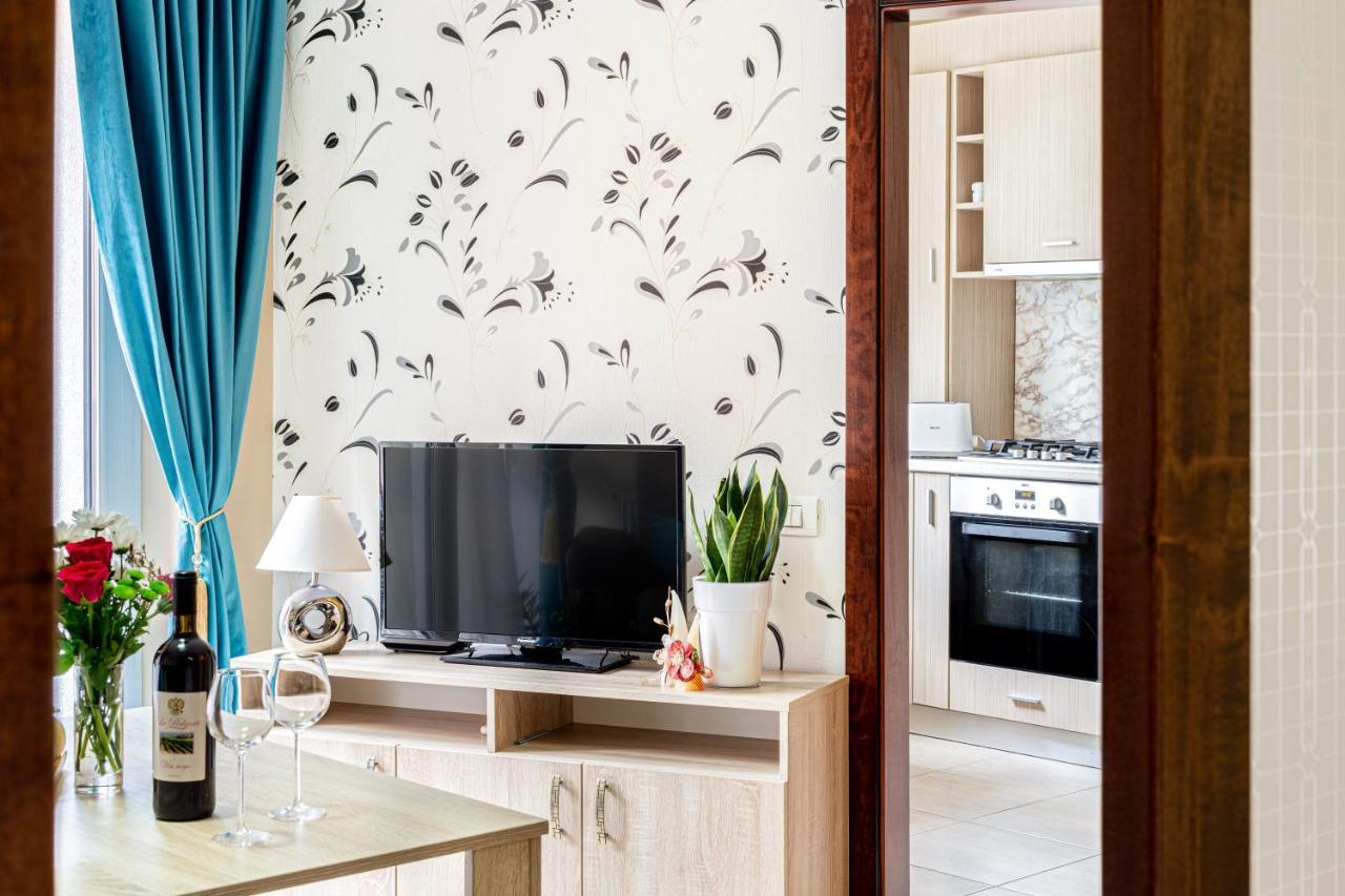 Ari Blue Apartment Ared In Kaufland Complex Arad Dış mekan fotoğraf